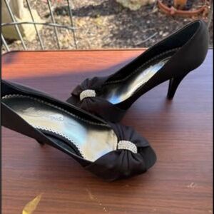 Michelangelo Black Satin Peep-Toe Heels with Rhinestone Knot